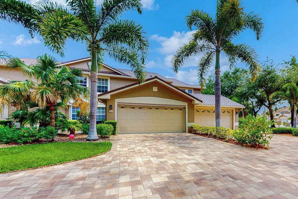 Photo of Outdoor in Cypress Lake