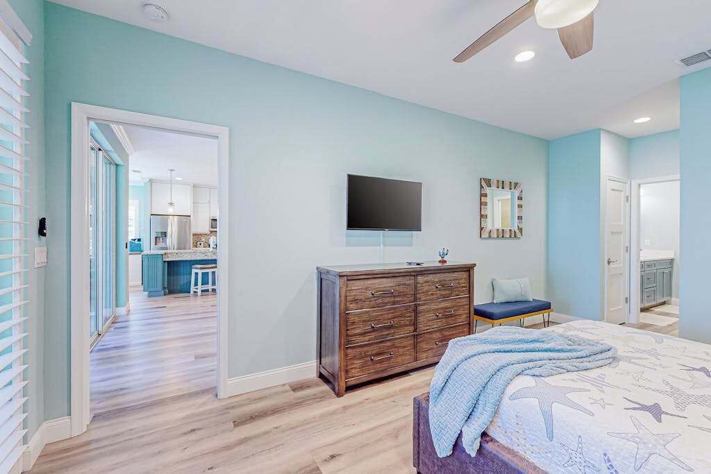 Photo of Bedroom in Cypress Lake
