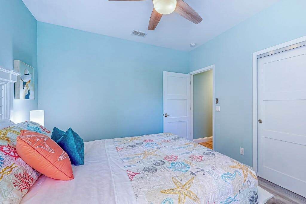 Photo of Bedroom in Cypress Lake