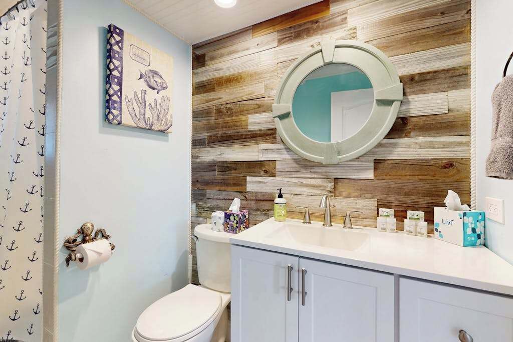 Photo of Bathroom in Diplomat