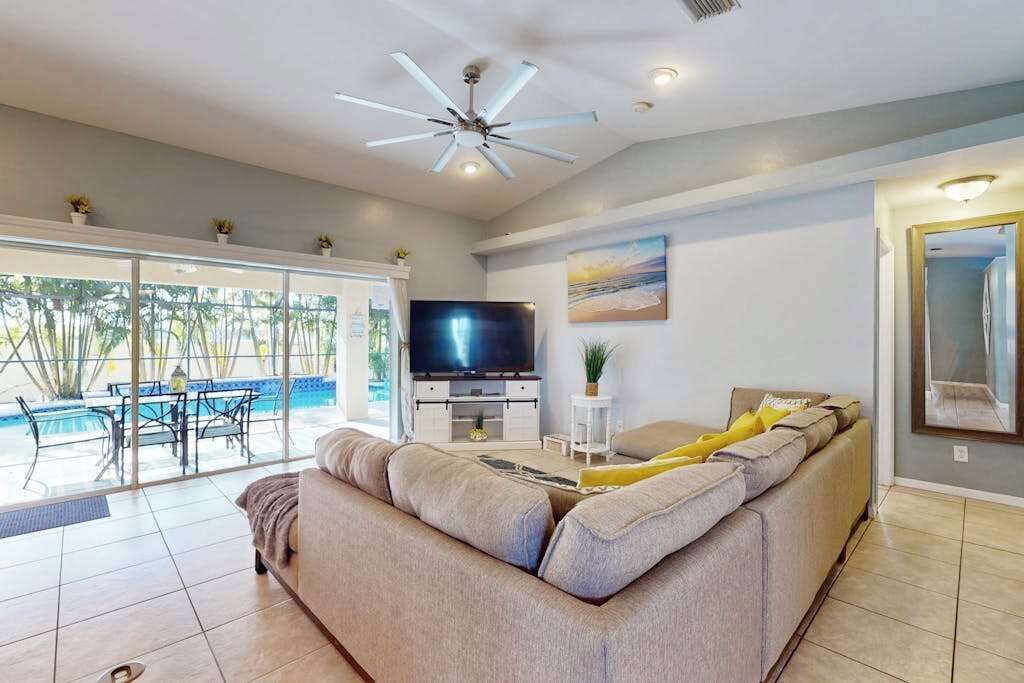 Photo of Livingroom in Diplomat