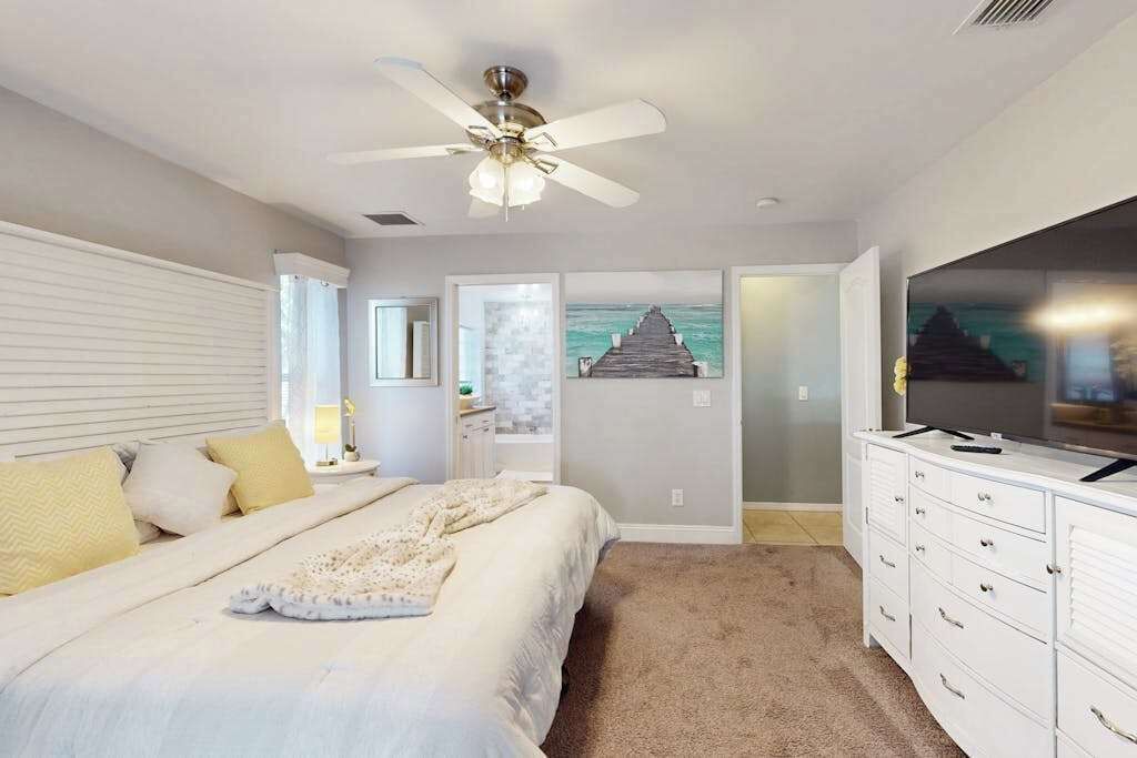 Photo of Bedroom in Diplomat