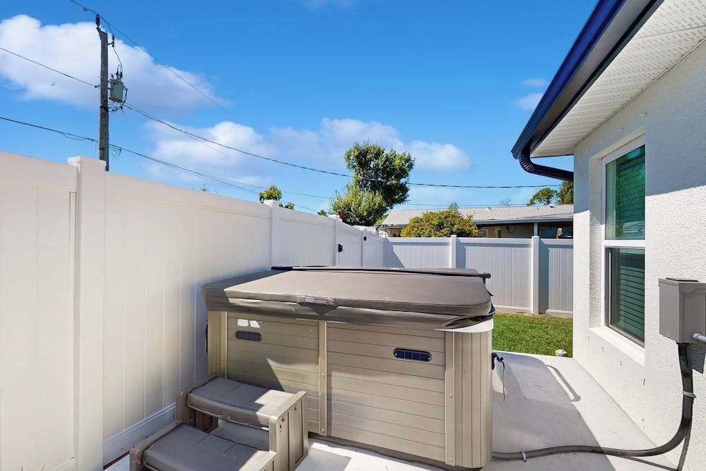 Photo of Patio Balcony in Englewood East