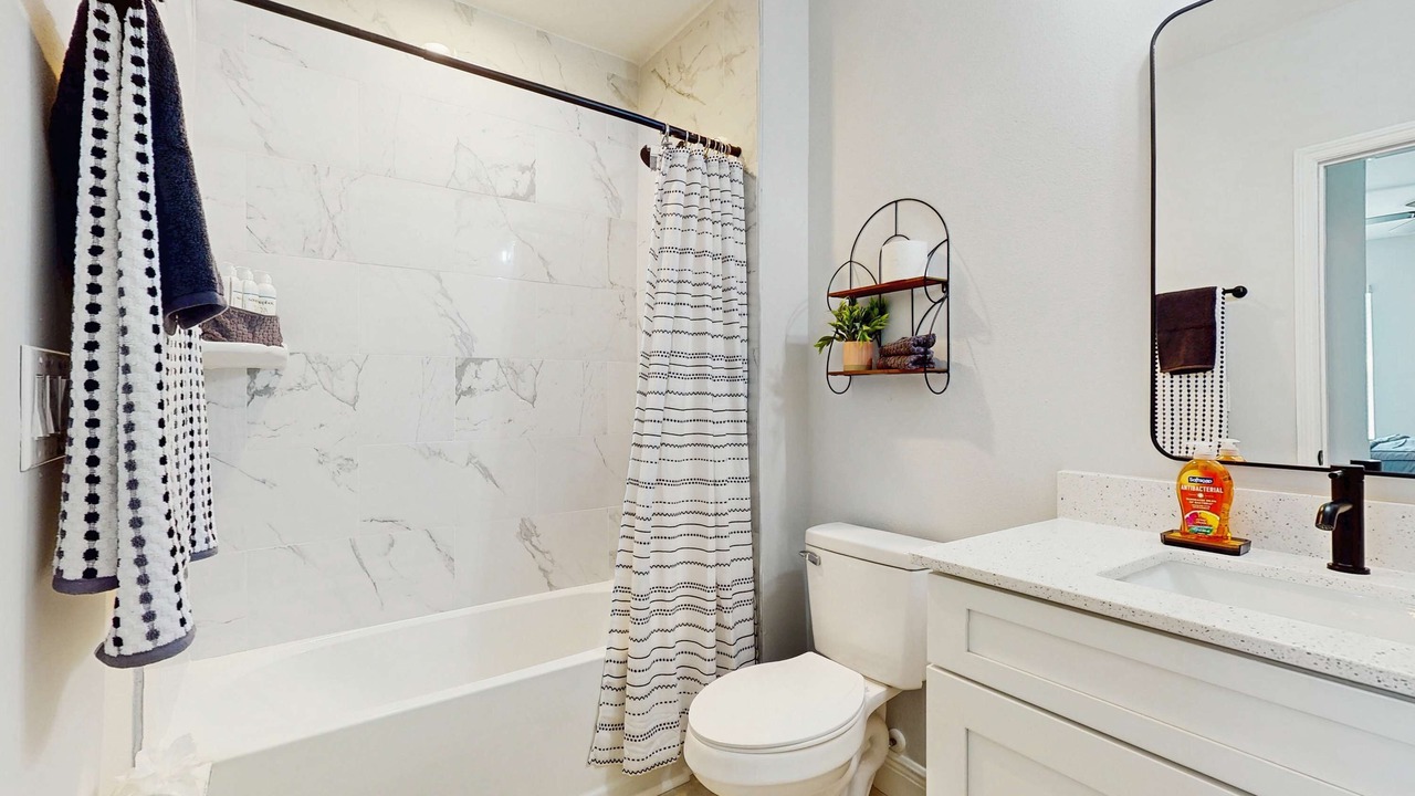 Photo of Bathroom in Englewood East