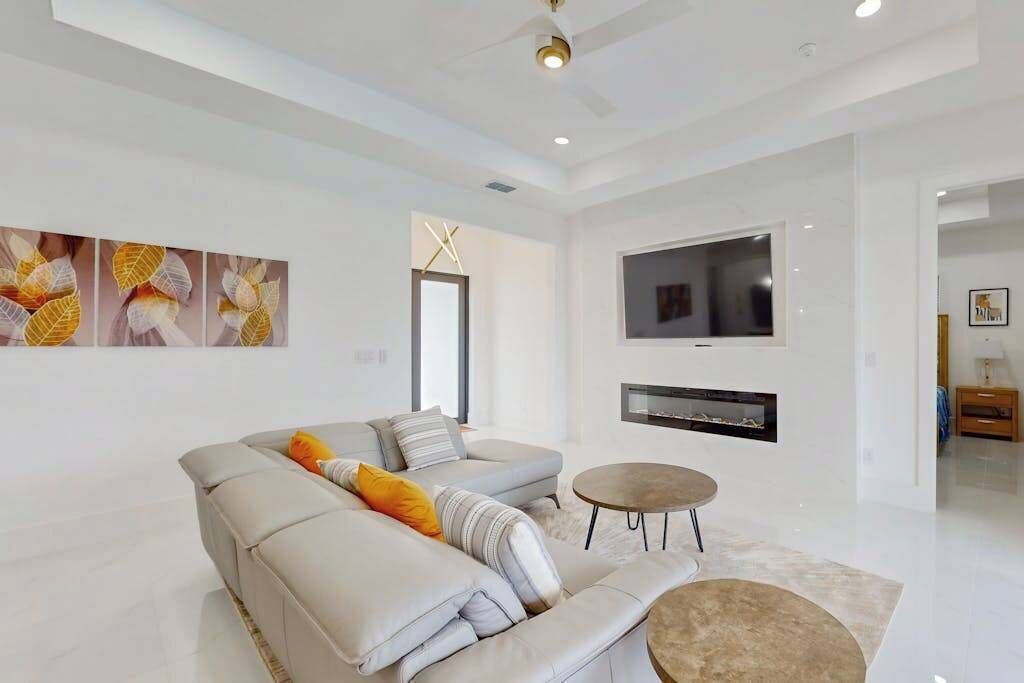 Photo of Livingroom in Diplomat