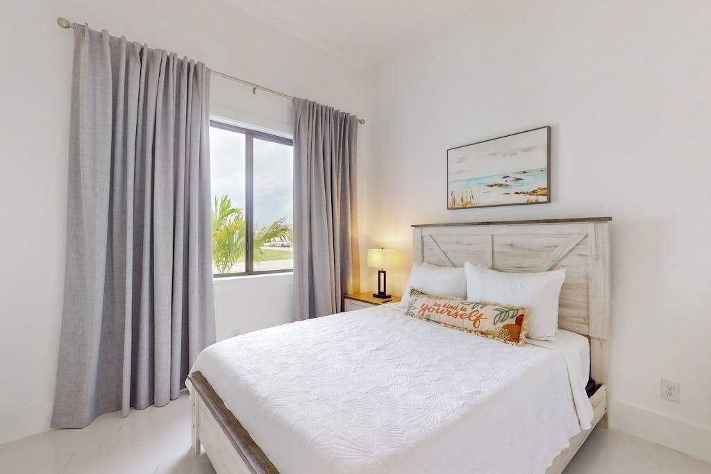 Photo of Bedroom in Diplomat