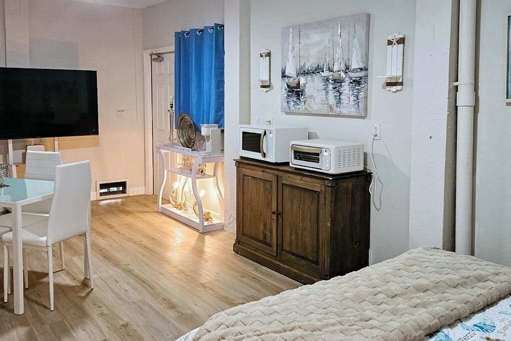 Photo of Bedroom in Matlacha