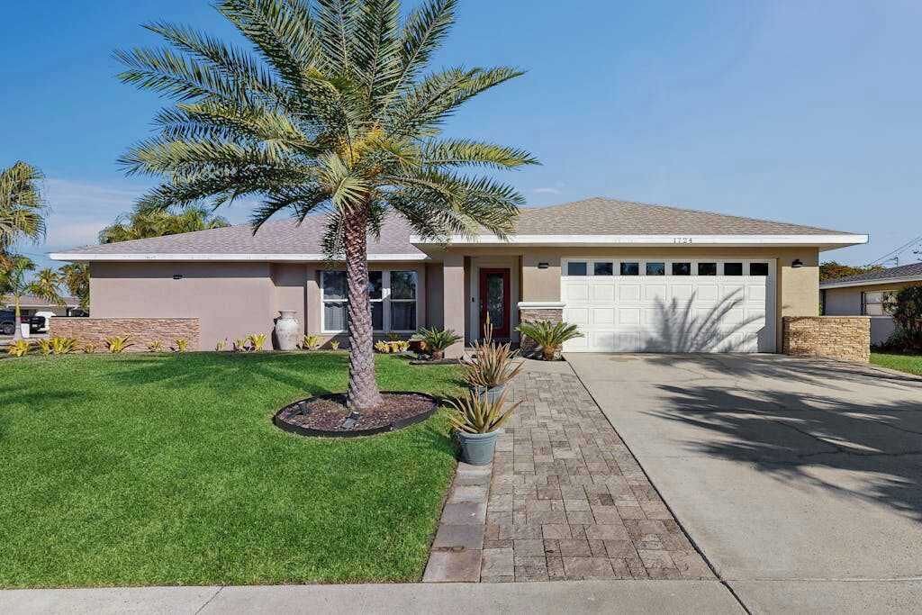 Photo of Outdoor in Lochmoor Waterway Estates