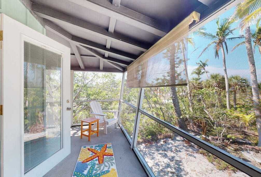 Photo of Outdoor in Palm Island