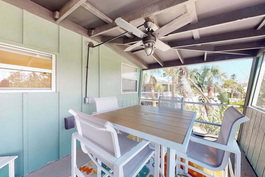 Photo of Outdoor in Palm Island