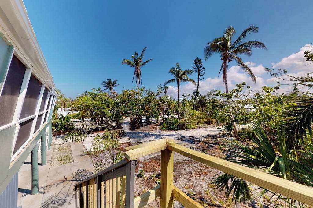Photo of Outdoor in Palm Island