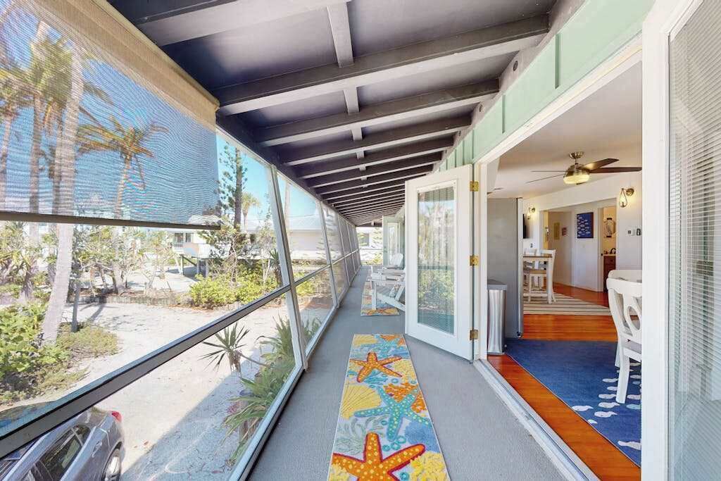 Photo of Outdoor in Palm Island