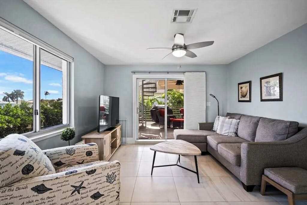 Photo of Livingroom in Isles of Capri