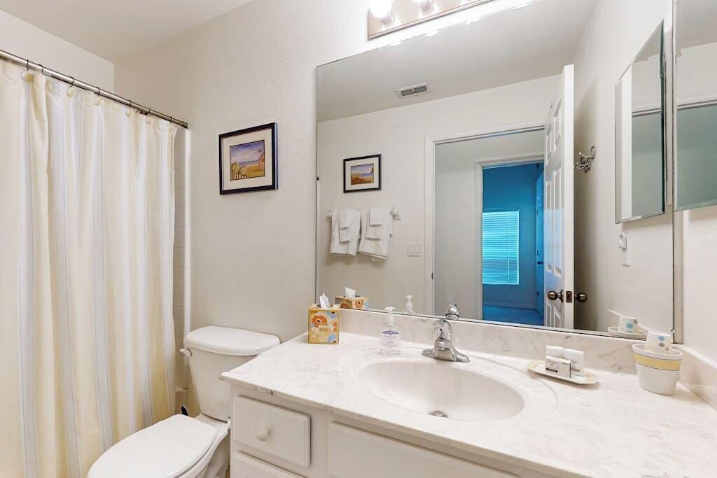 Photo of Bathroom in Biggar