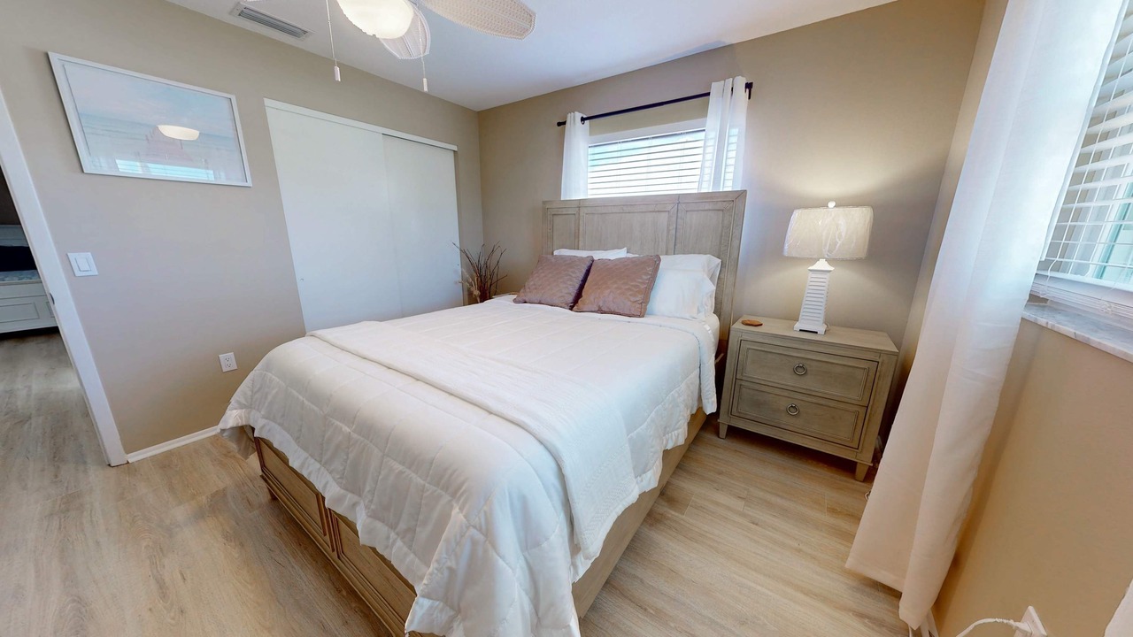 Photo of Bedroom in Englewood East