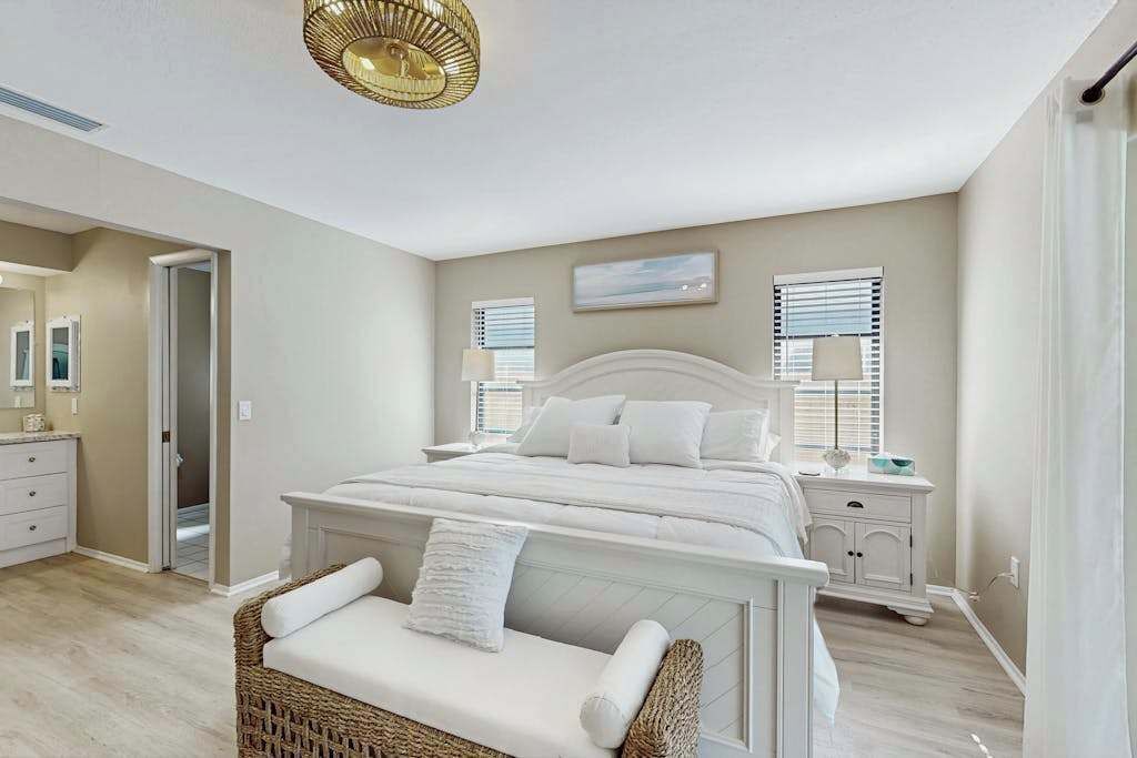 Photo of Bedroom in Englewood East