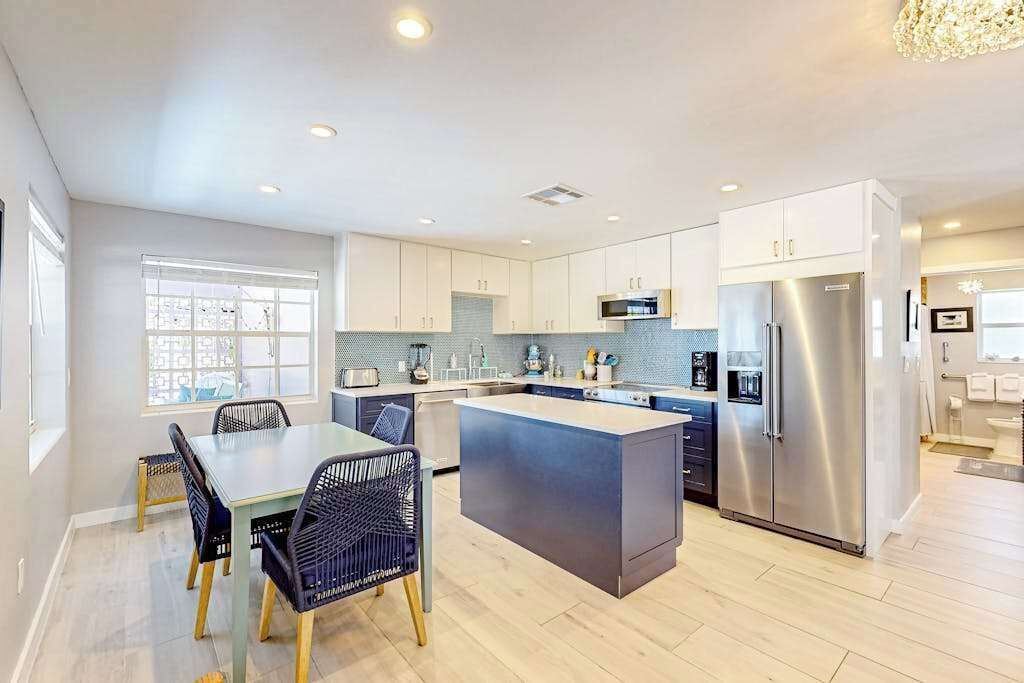 Photo of Kitchen in Isles of Capri