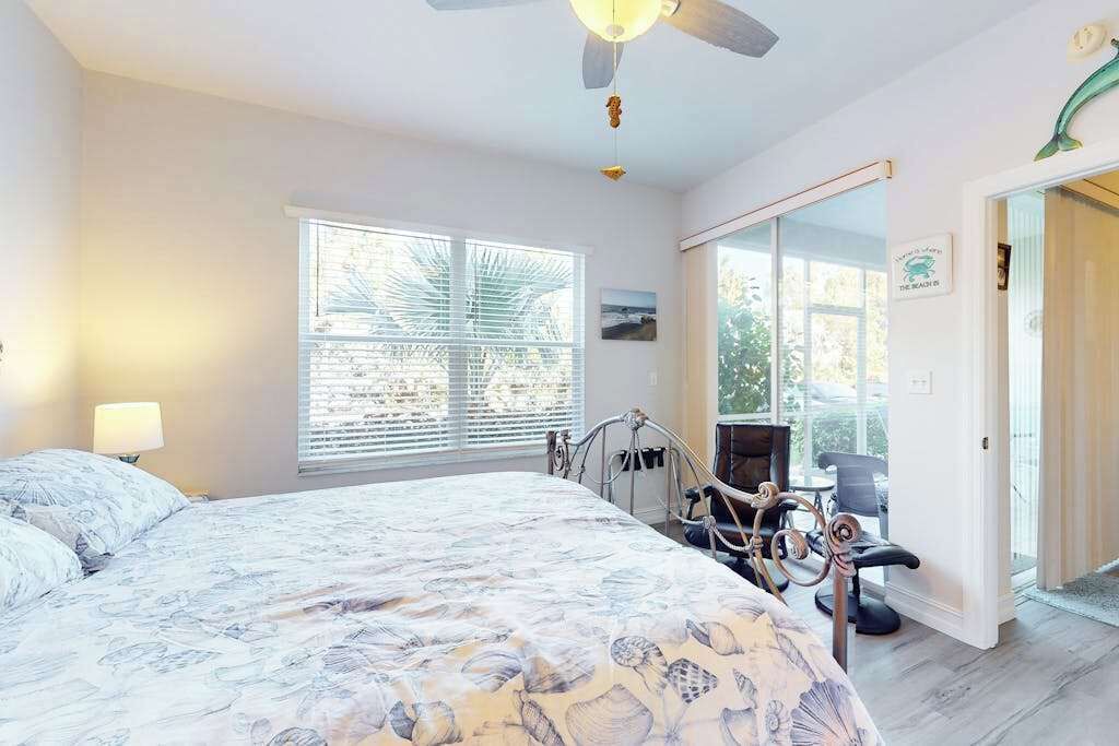 Photo of Bedroom in Vanderbilt Beach