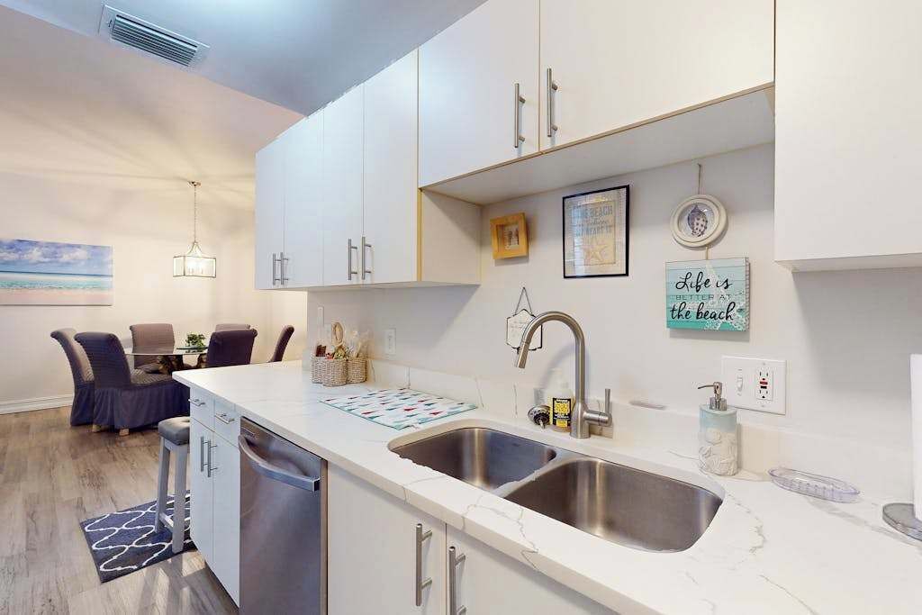 Photo of Kitchen in Vanderbilt Beach