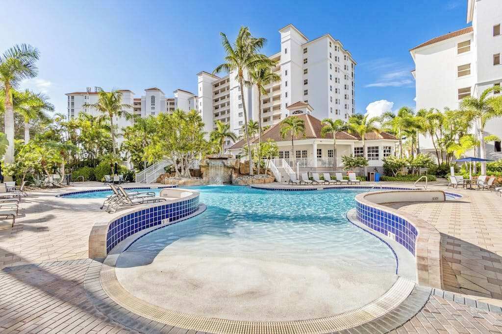 Photo of Outdoor in Vanderbilt Beach