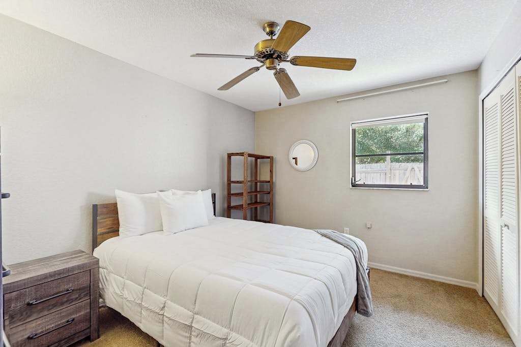 Photo of Bedroom in Englewood East