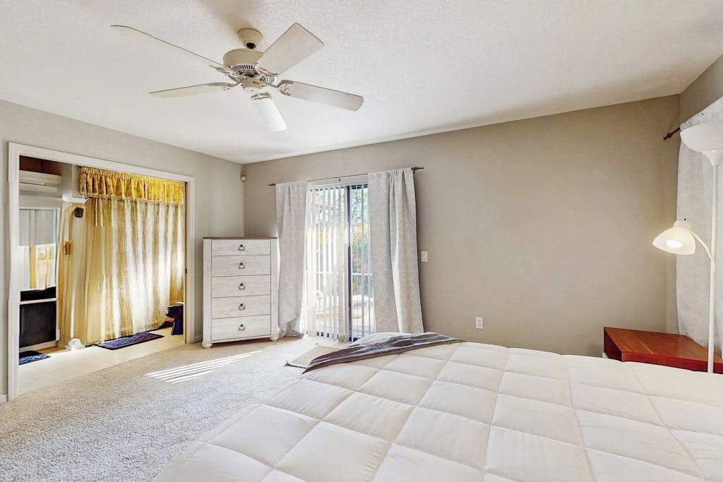 Photo of Bedroom in Englewood East