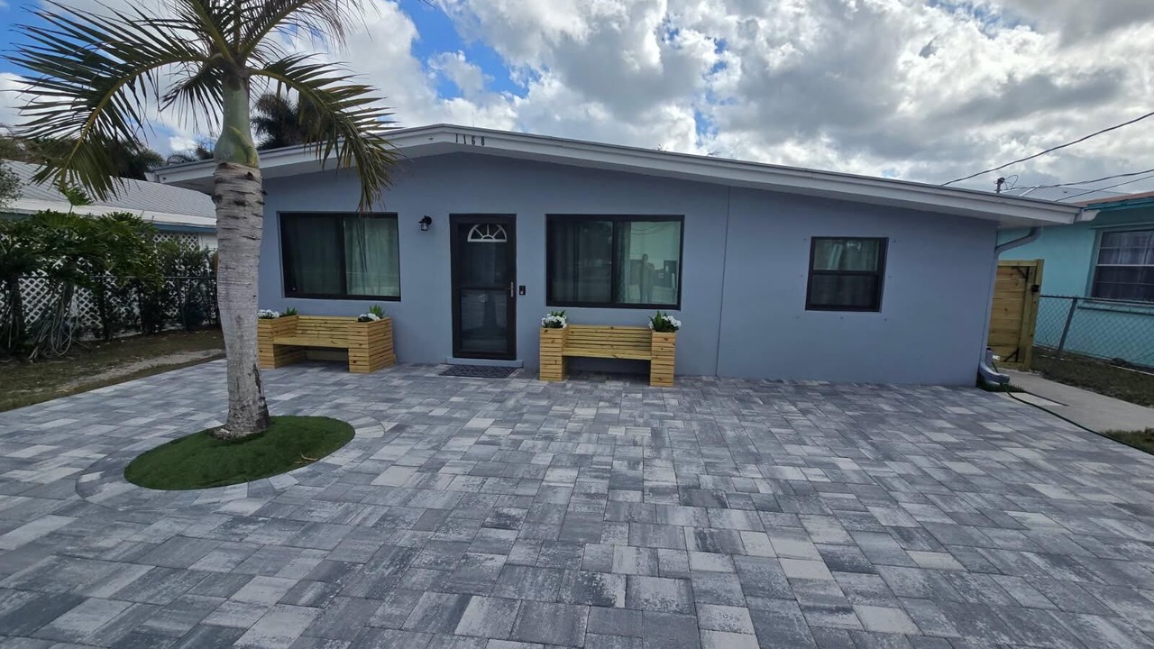 Photo of Outdoor in Palm City