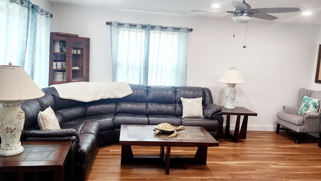 Photo of Livingroom in Palm City