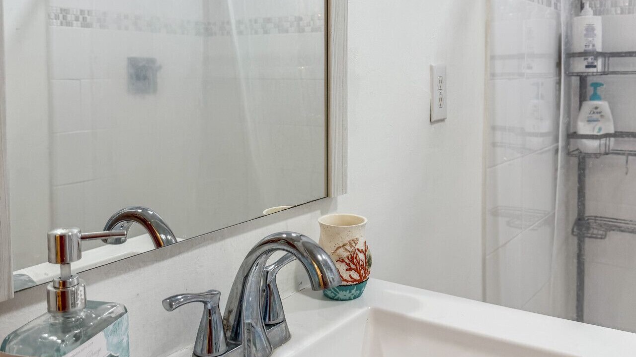 Photo of Bathroom in Lehigh Acres