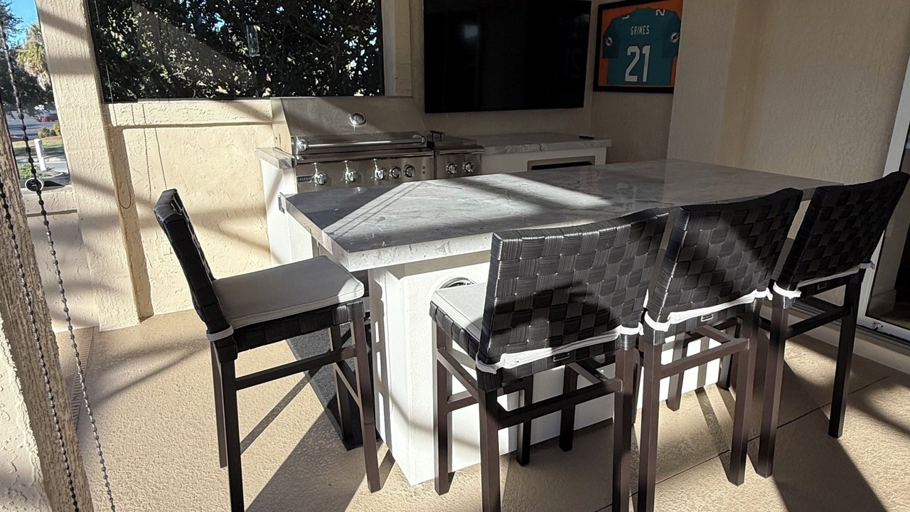 Photo of Patio Balcony in Mallory Square