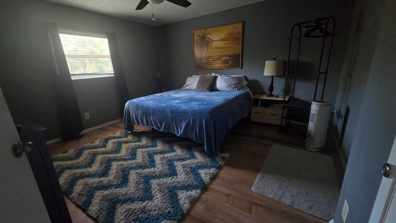 Photo of Bedroom in Crystal Beach
