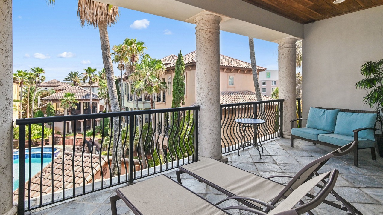 Photo of Patio Balcony in St. Tropez