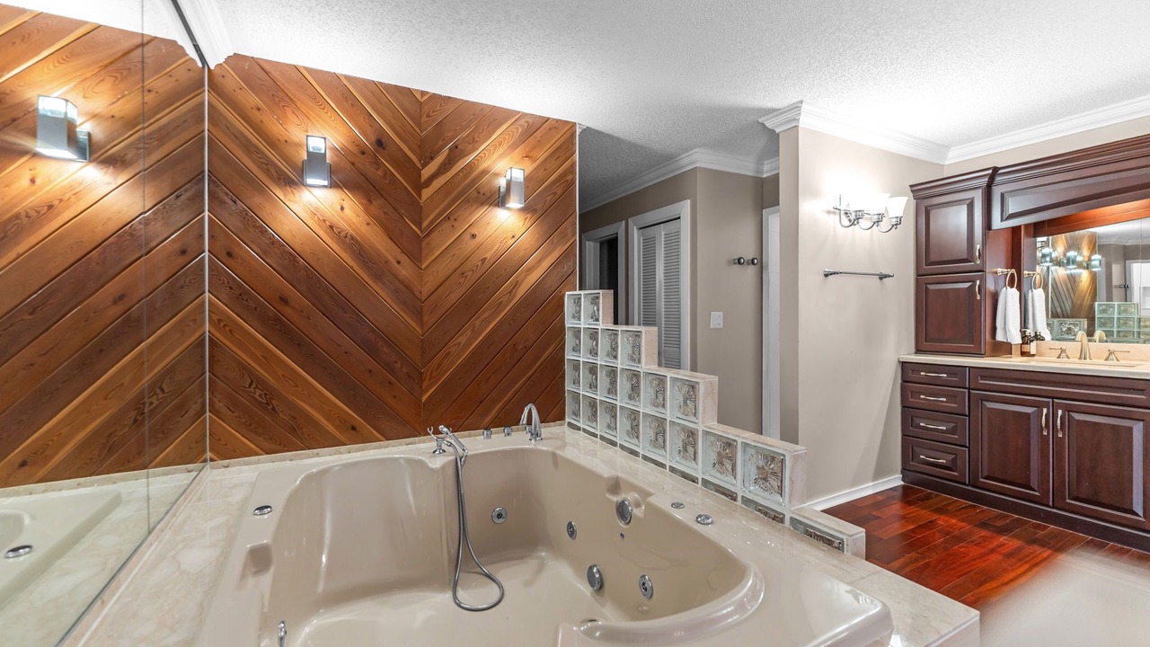 Photo of Bathroom in Fontainebleau