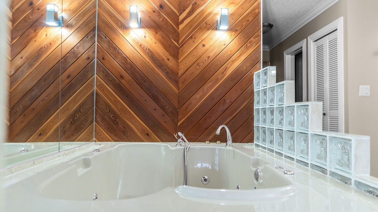 Photo of Bathroom in Fontainebleau