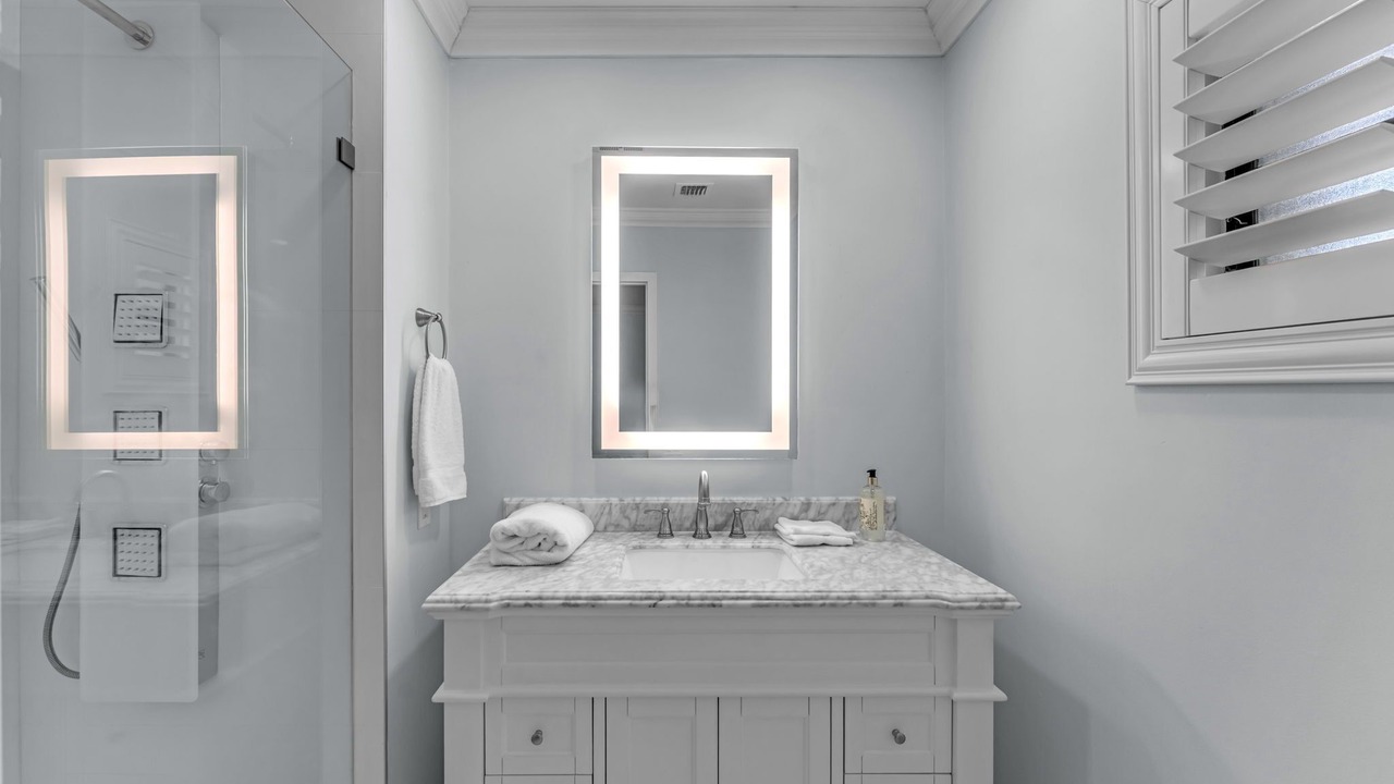 Photo of Bathroom in Fontainebleau