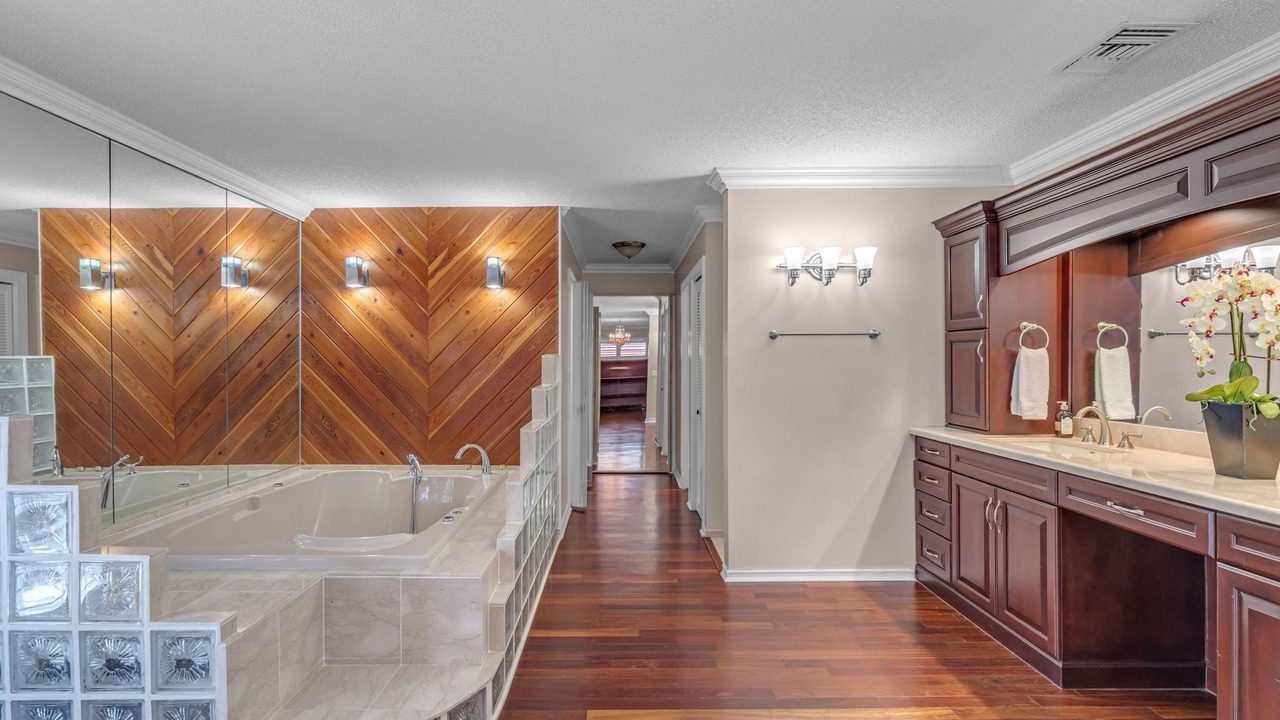 Photo of Bathroom in Fontainebleau