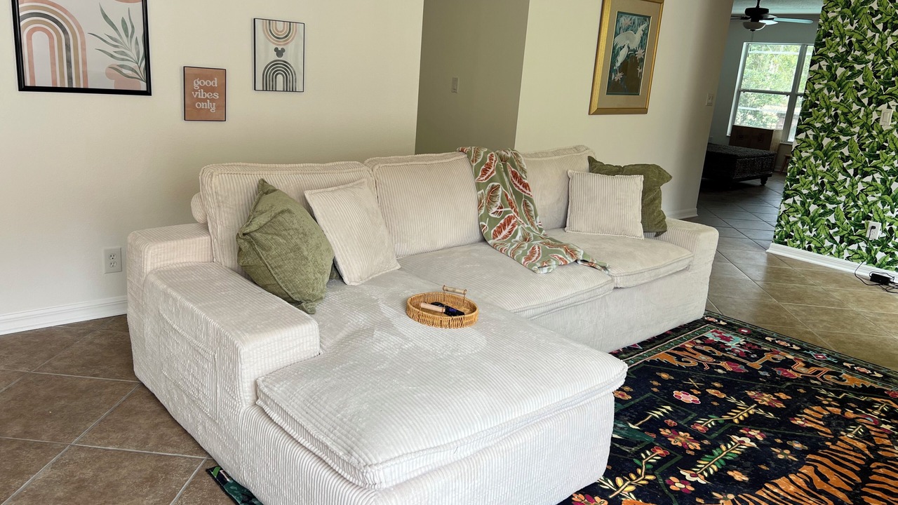 Photo of Livingroom in Four Corners