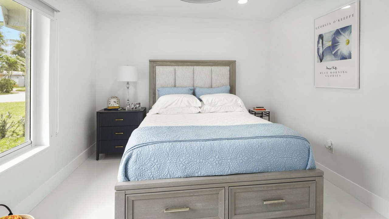 Photo of Bedroom in Miramar