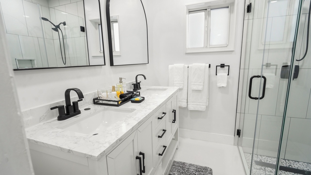 Photo of Bathroom in Miramar