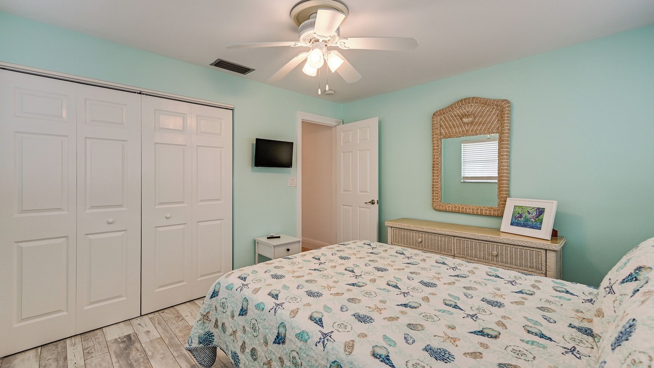 Photo of Bedroom in Isles of Capri
