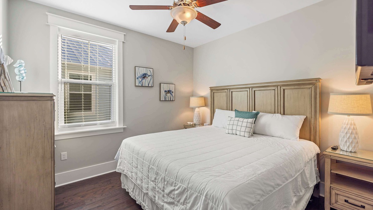 Photo of Bedroom in Santa Rosa Beach