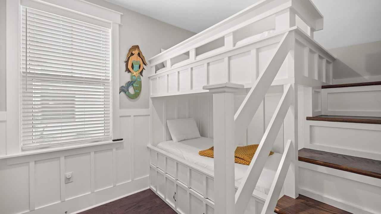 Photo of Bedroom in Santa Rosa Beach
