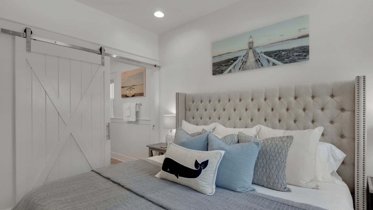 Photo of Bedroom in Seacrest