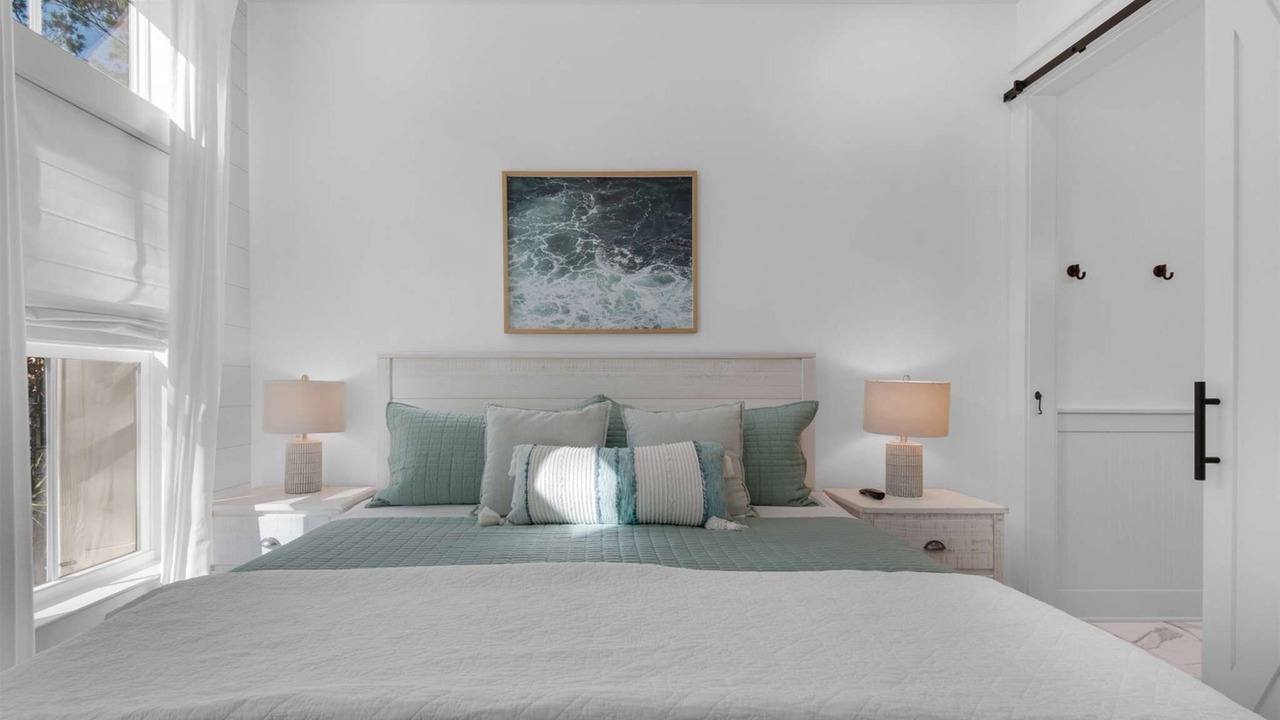 Photo of Bedroom in Seacrest