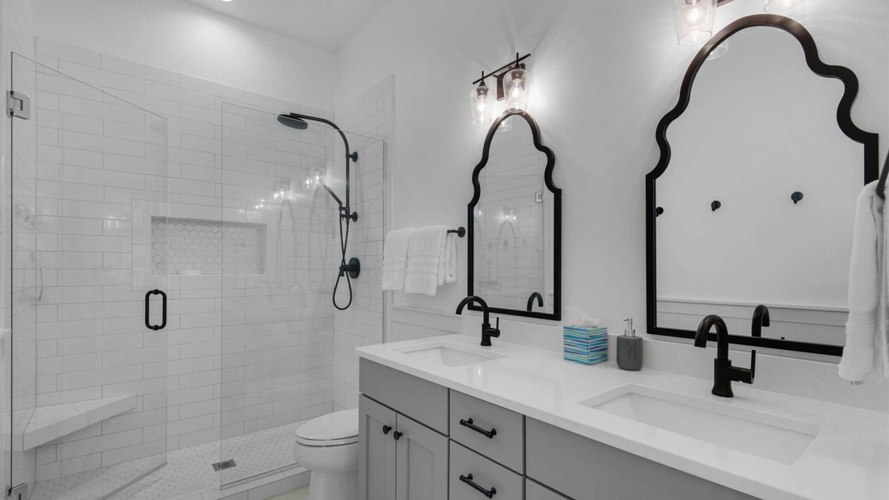 Photo of Bathroom in Seacrest