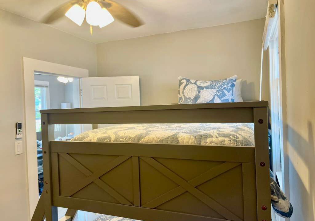 Photo of Bedroom in Lake Worth