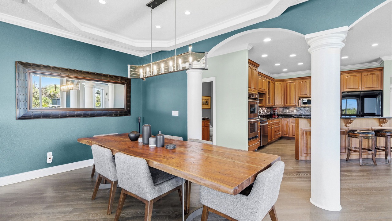 Photo of Livingroom in Edgewater