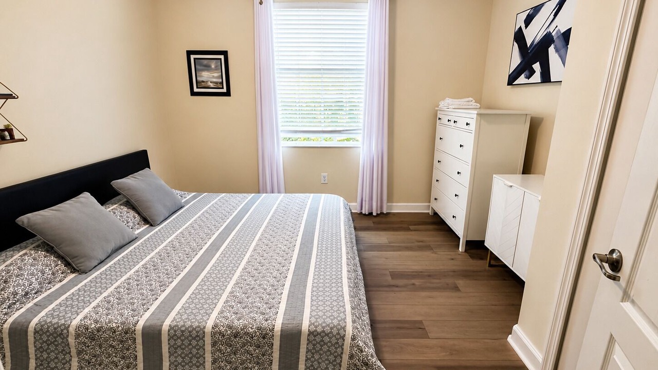 Photo of Bedroom in Live Oak Preserve