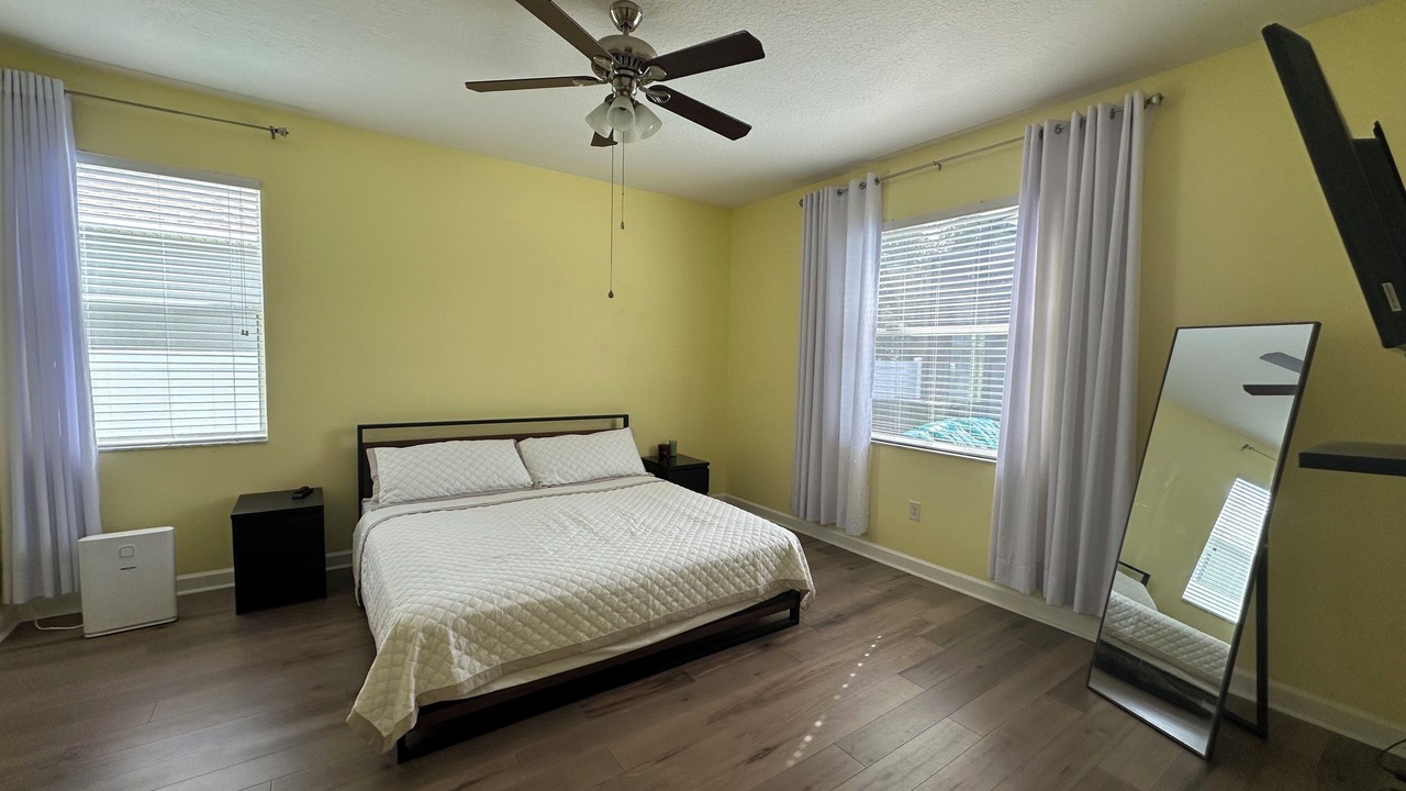 Photo of Bedroom in Live Oak Preserve