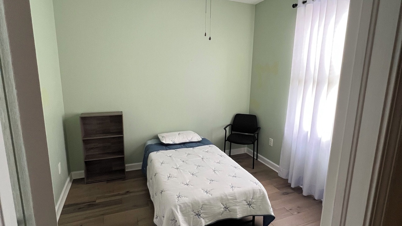 Photo of Bedroom in Live Oak Preserve